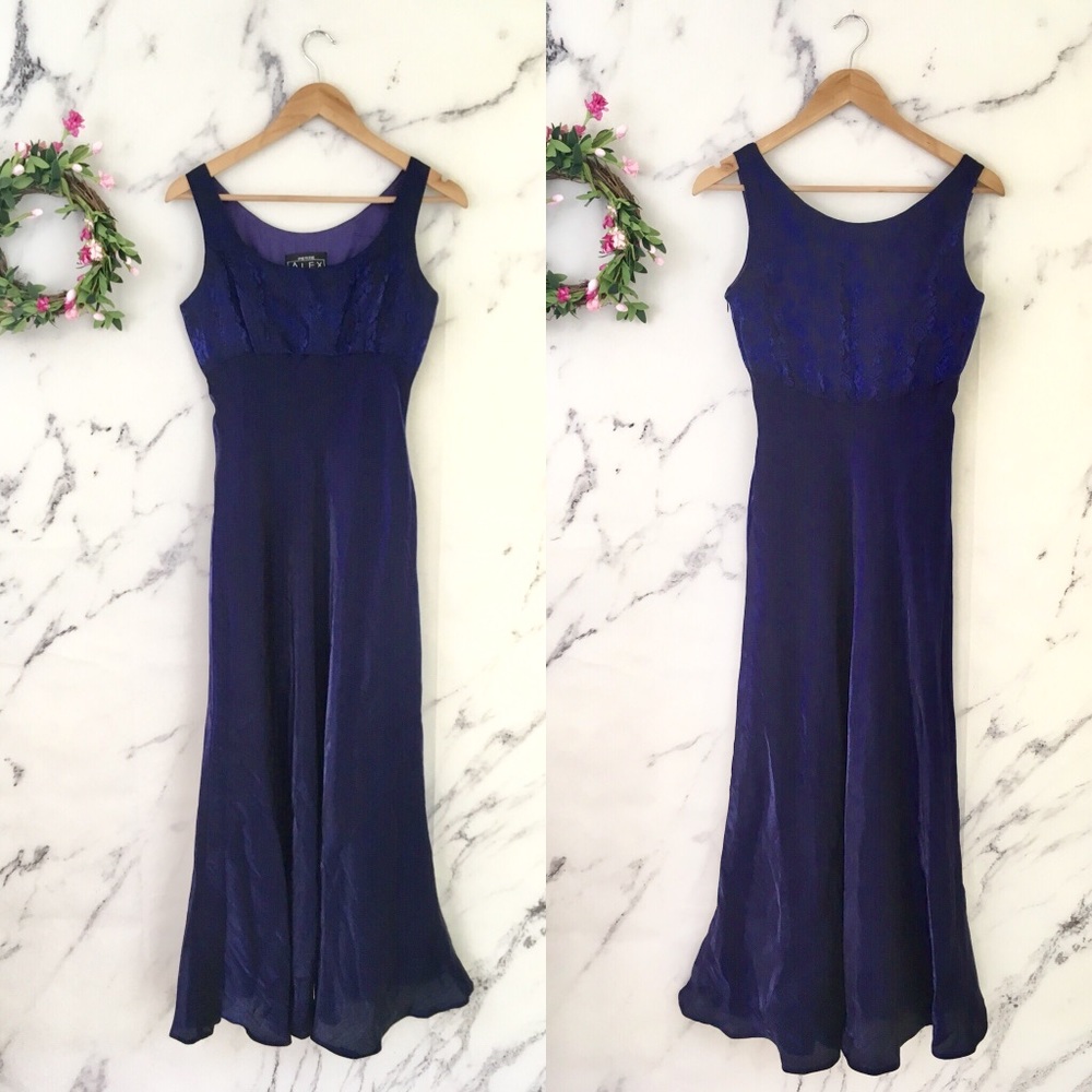 ✨SOLD✨Alex Evenings Holiday Iridescent Gown - Picture 1 of 7